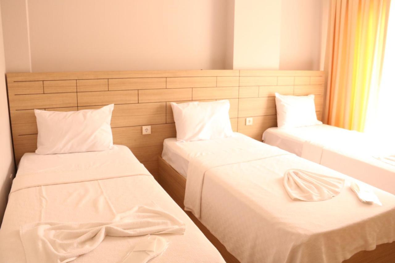 Agva Rex Otel Exterior photo